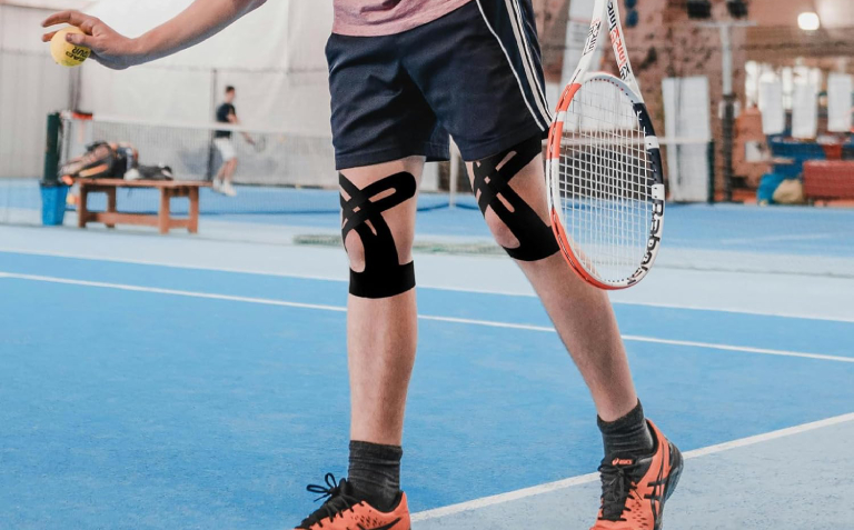 Förskuren kinesiologitejp muskelplåster 